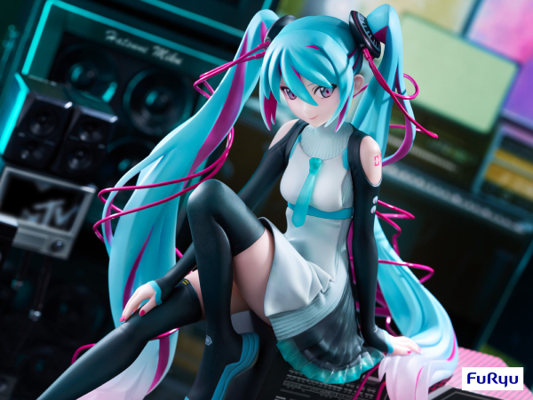 Thumbnail: F:NEX Hatsune Miku × MTV 1/7 Scale Figure