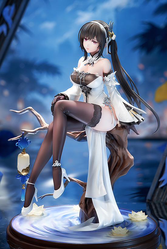 Thumbnail: Good Smile Arts 1/7 -Azur Lane- Chen Hai