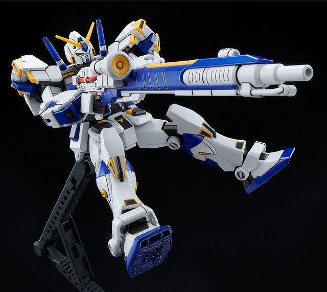 Thumbnail: HGUC 1/144 RX-78-4 GUNDAM G04 高達4號機