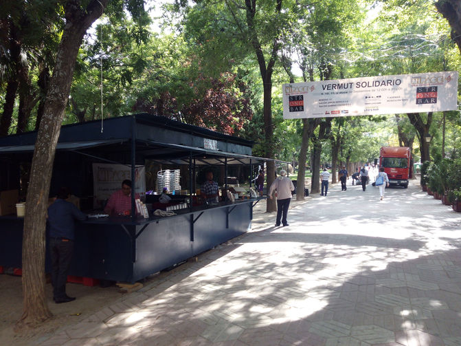 Arrancando el Vermut solidario NIPACE 2015