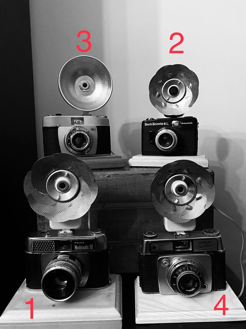 Thumbnail: Upcycled Camera Lamp