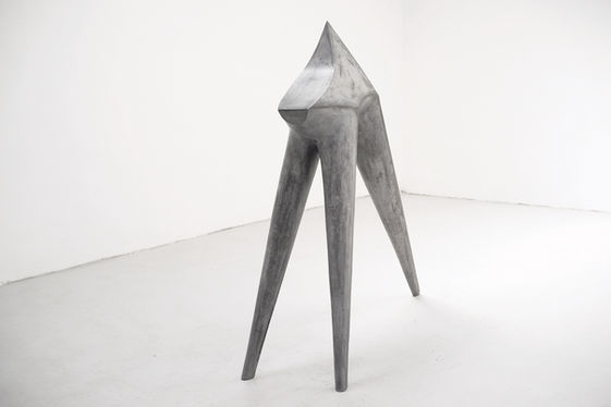 pavlina_kvita_©_2017-06 MNOHENOHY_reinforced_concrete_140x120x50cm (2).JPG