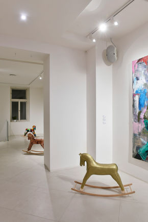 I WANNA GO HOME! NO ONE WANTS TO PLAY WITH ME HERE ANYWAYS!