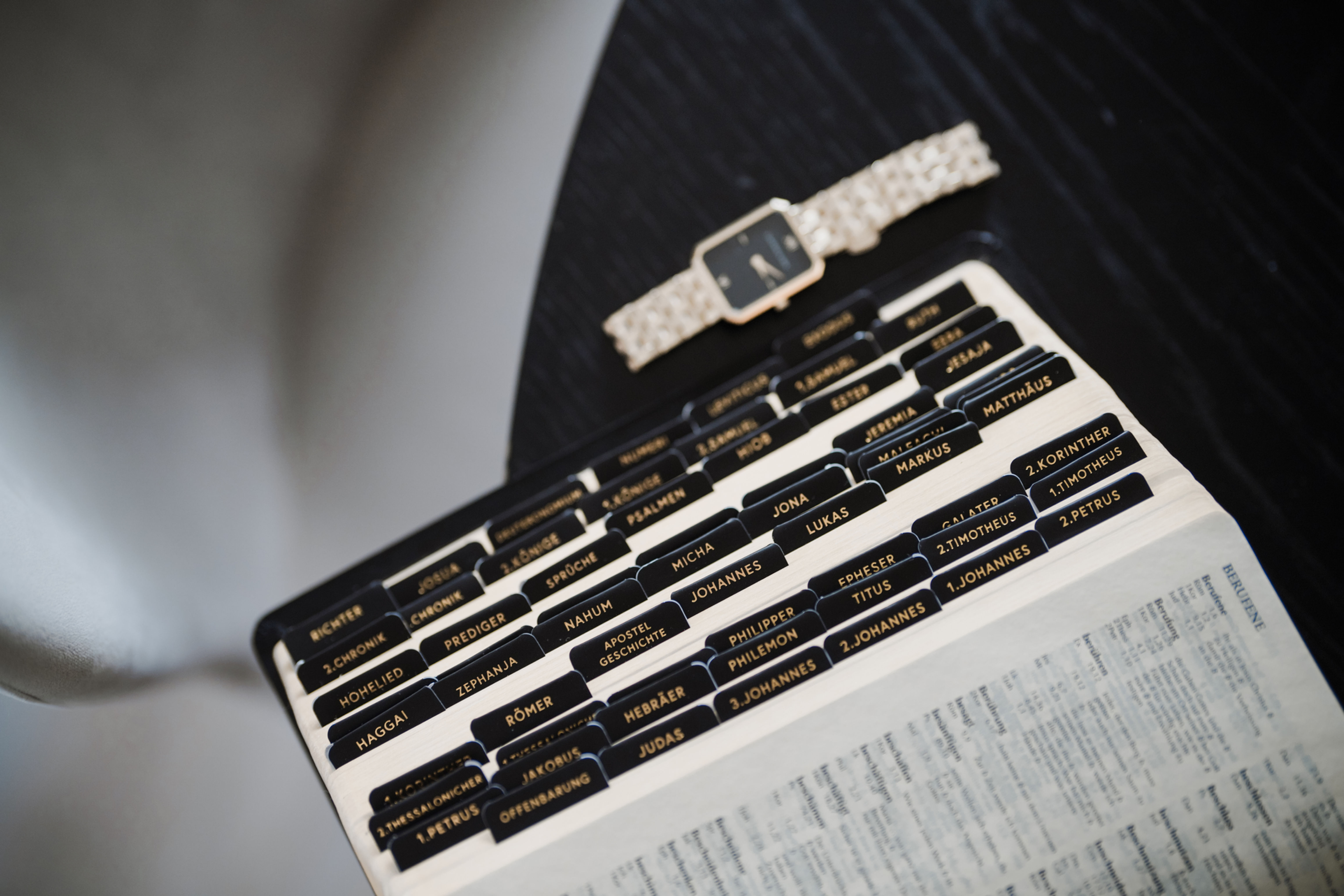 Bibelregister Bibeltabs schwarz gold Goldprägung