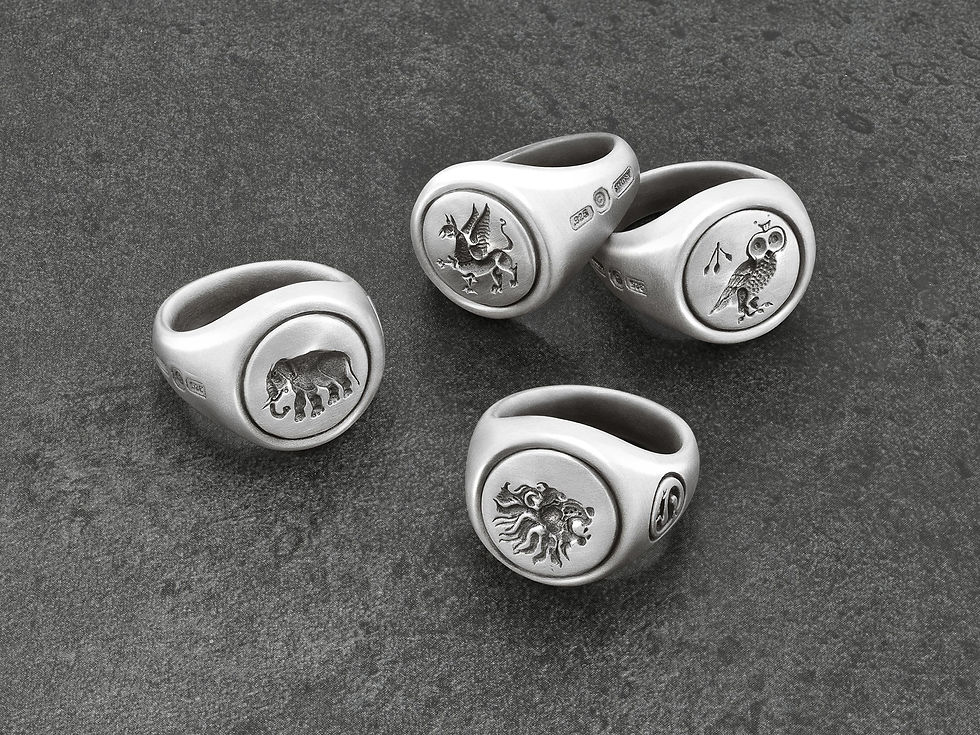 Thumbnail: Octopus Signet Ring in Sterling Silver