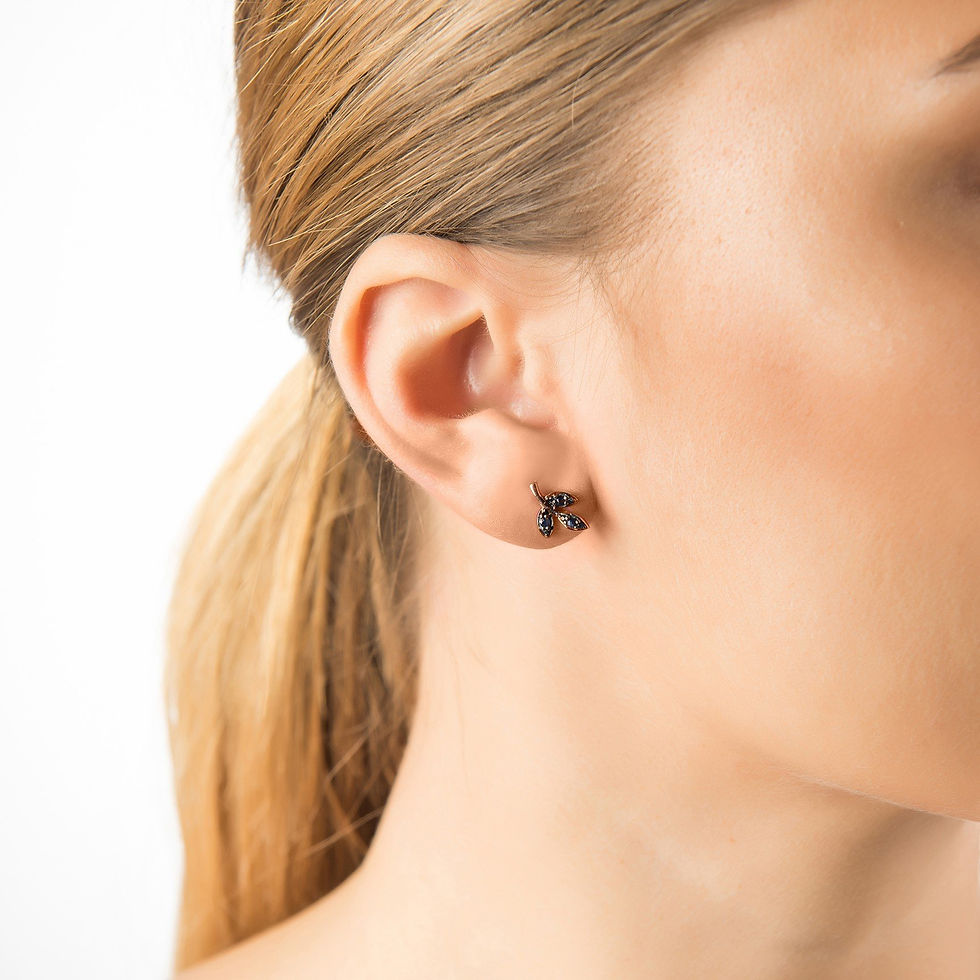 Thumbnail: Leaf Stud Earring Tsavorite Green Gold