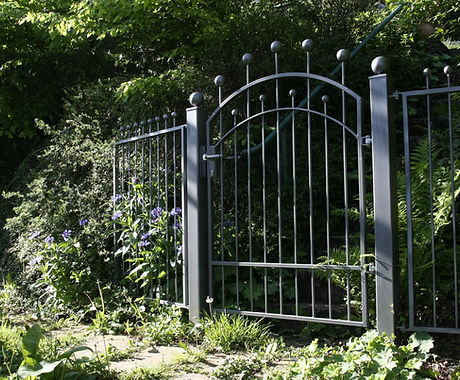 Custom Gates Installation
