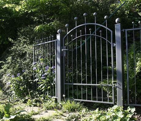 Custom Gates Installation