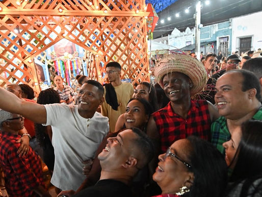Santo Amaro encerra São João com forró, figuras políticas e clima de bastidores no ar…