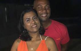 Mulher é morta a marretadas em varanda de apartamento Em Lauro de Freitas