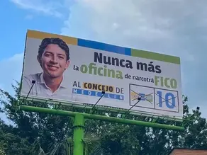 Polémica en Medellín por Valla de Andrés Pineda: “Nunca más la oficina del narcotraFICO”