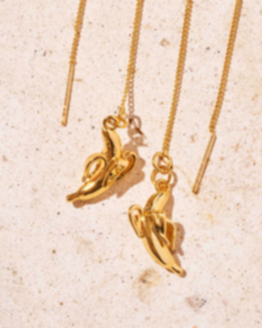 MINI GOLD BANANA THREAD EARRINGS