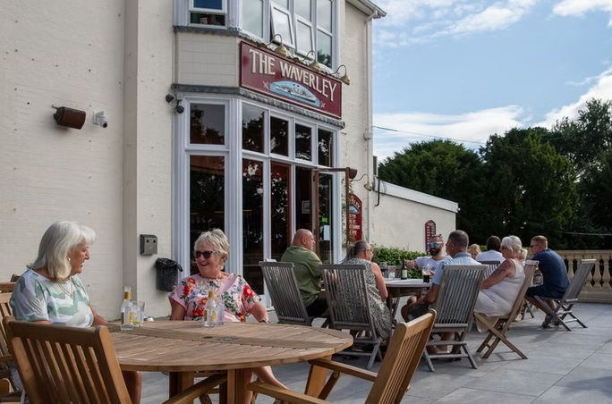 Terrace customers 3