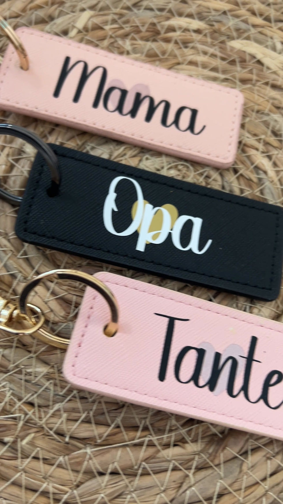 Miniaturbild: Personalisierter Schlüsselanhänger in Lederoptik mit Wunschtext/Name