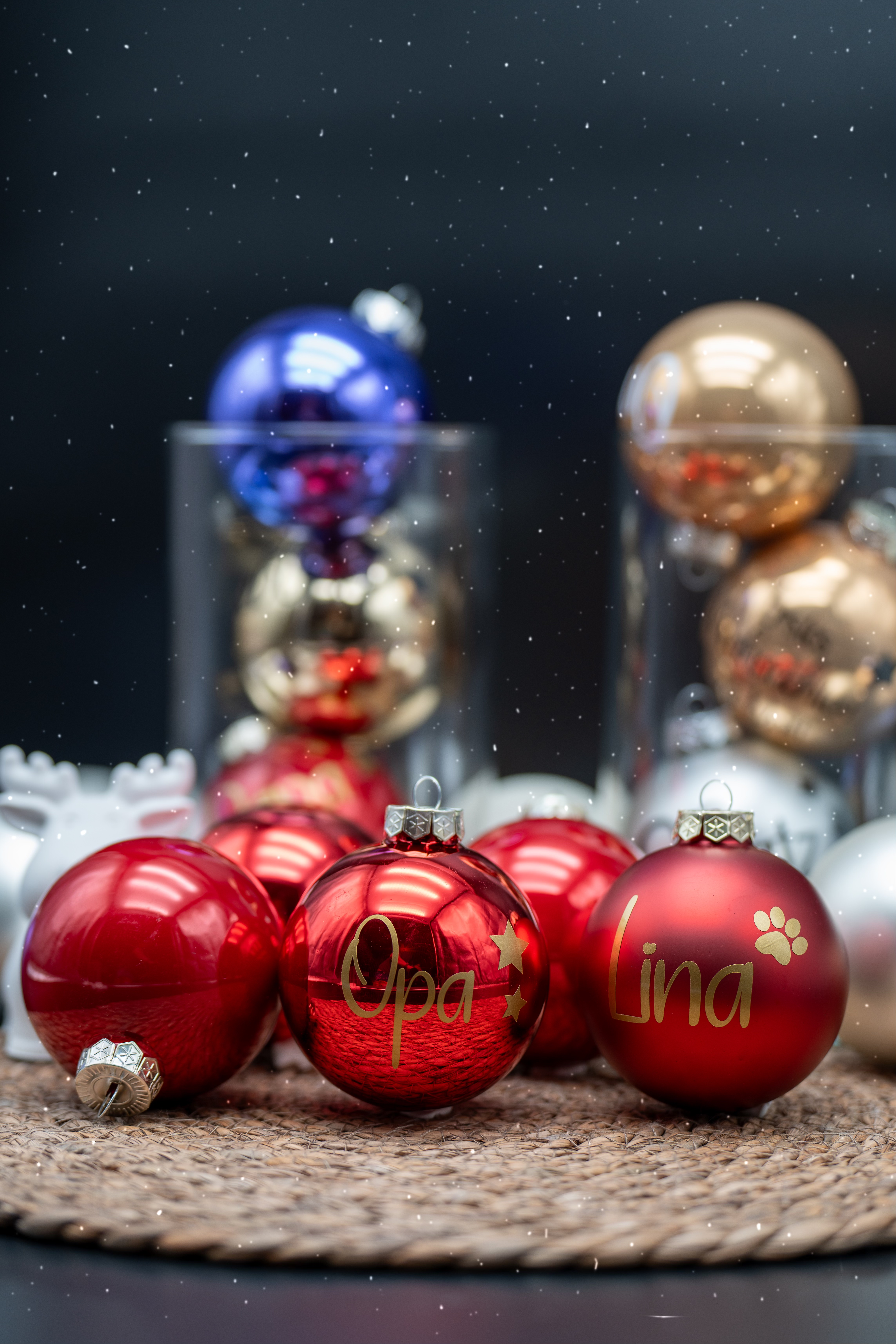 Christbaumkugel personalisiert mit Tiername und Pfote