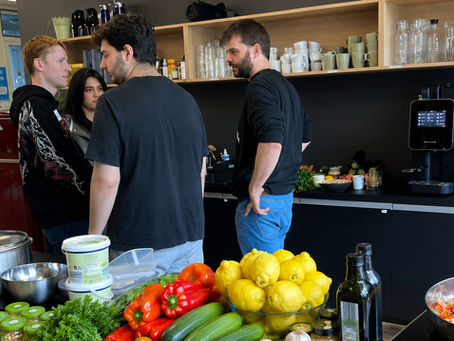 Vorbesprechung zum gemeinsamen Kochen
