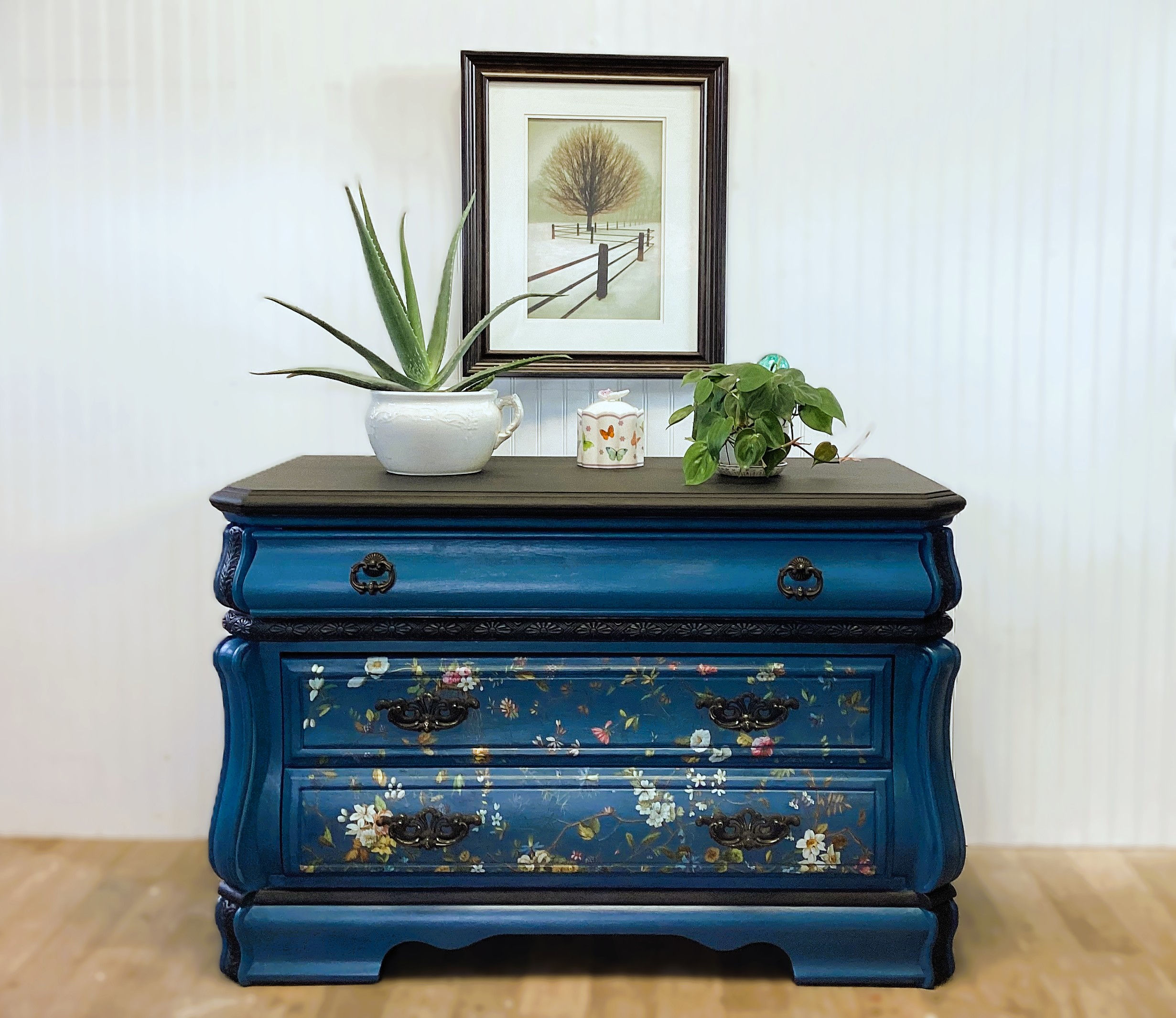 Deep navy and black 3 drawer accent bombe