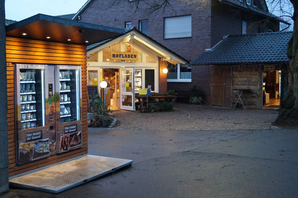 Ladenfoto-mit-Automat.jpg