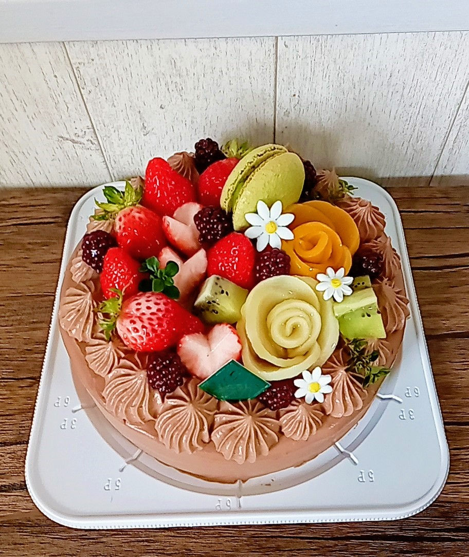 サムネイル： 純生ヴァローナチョコレートケーキ6号　木苺