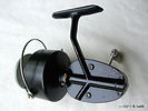 Hume threadline casting fishing reel.