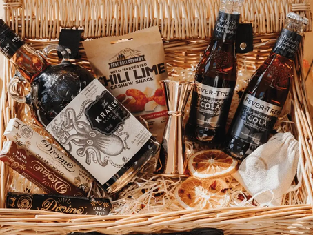 Personalised Food and Drink Hampers London | SpiritSmith