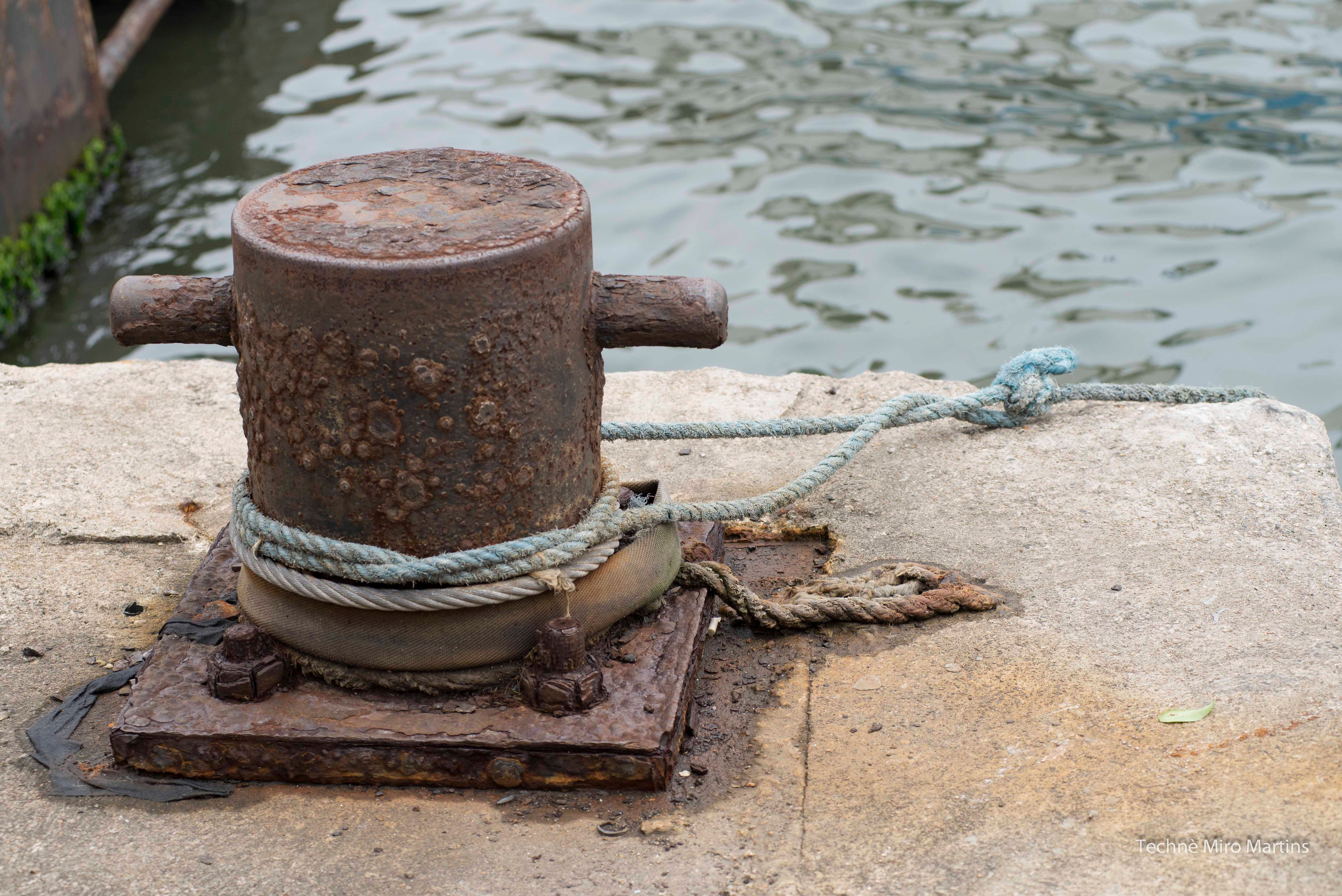 Atracador e cordas - Porto de Santos