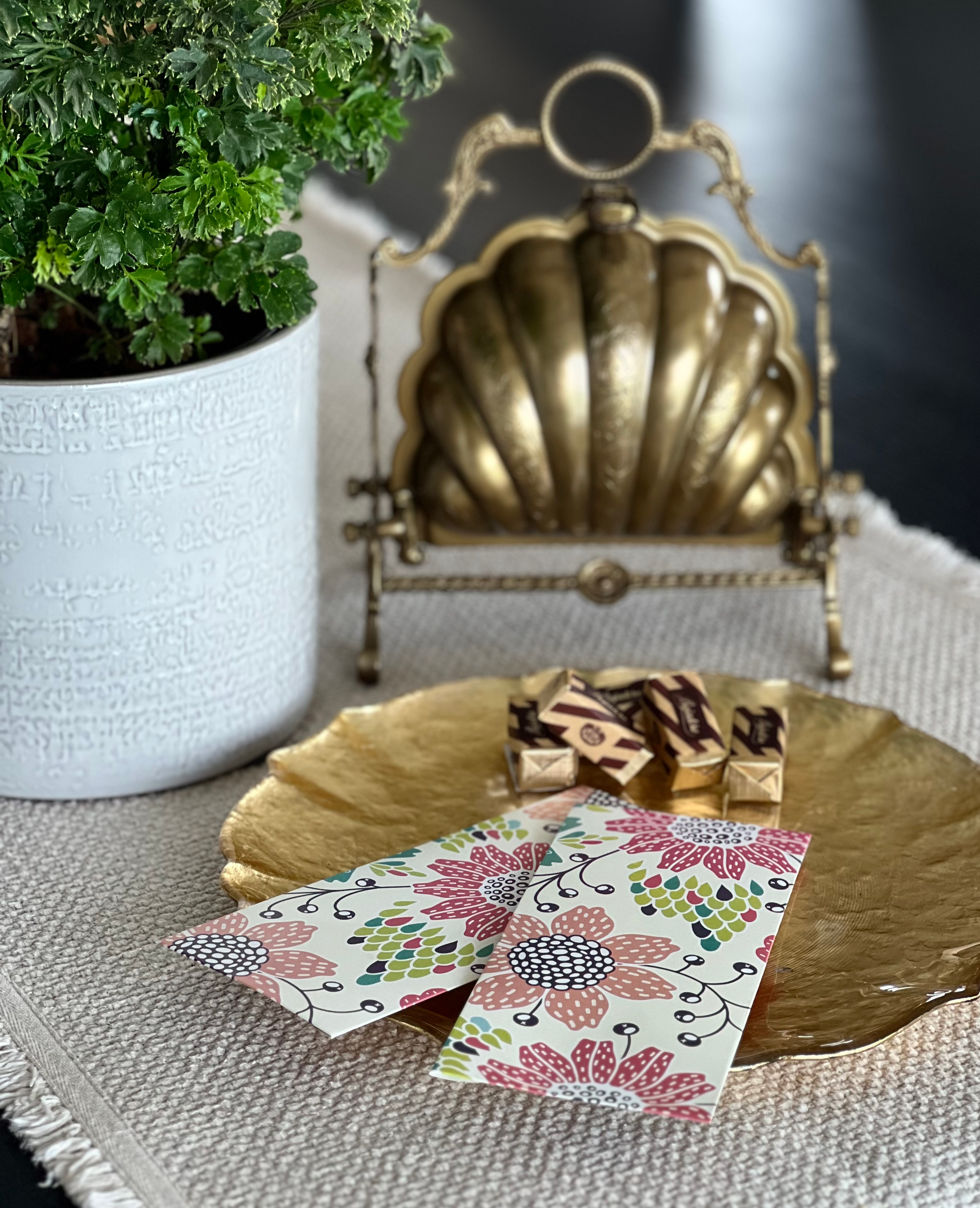 SET OF 2 FLAP PRINTED ENVELOPES