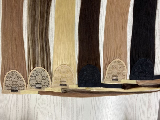 Thumbnail: PONYTAIL CRÉME DE LA CRÉME