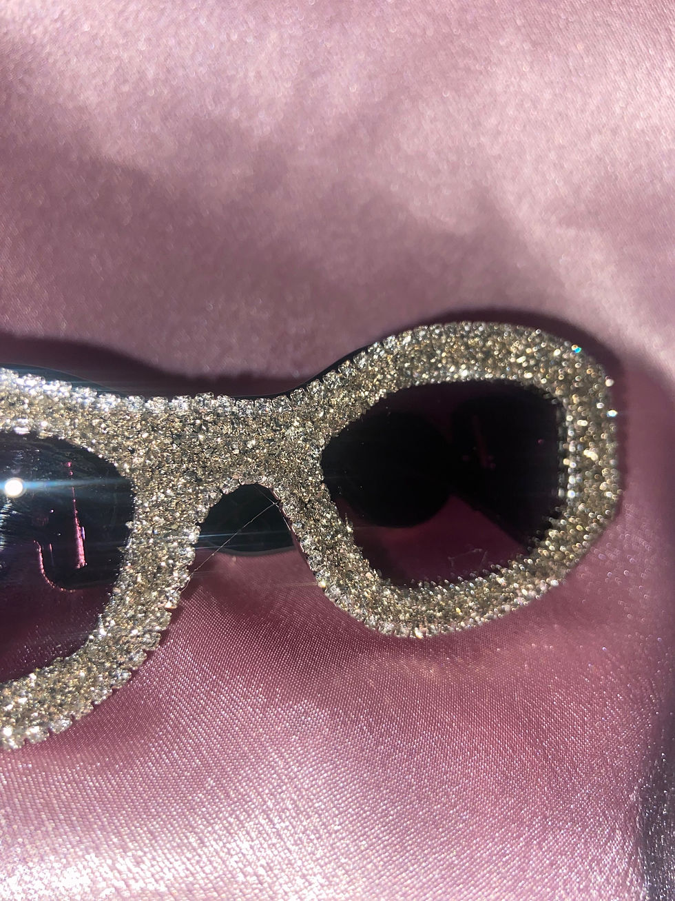 Thumbnail: Glamour shades💎