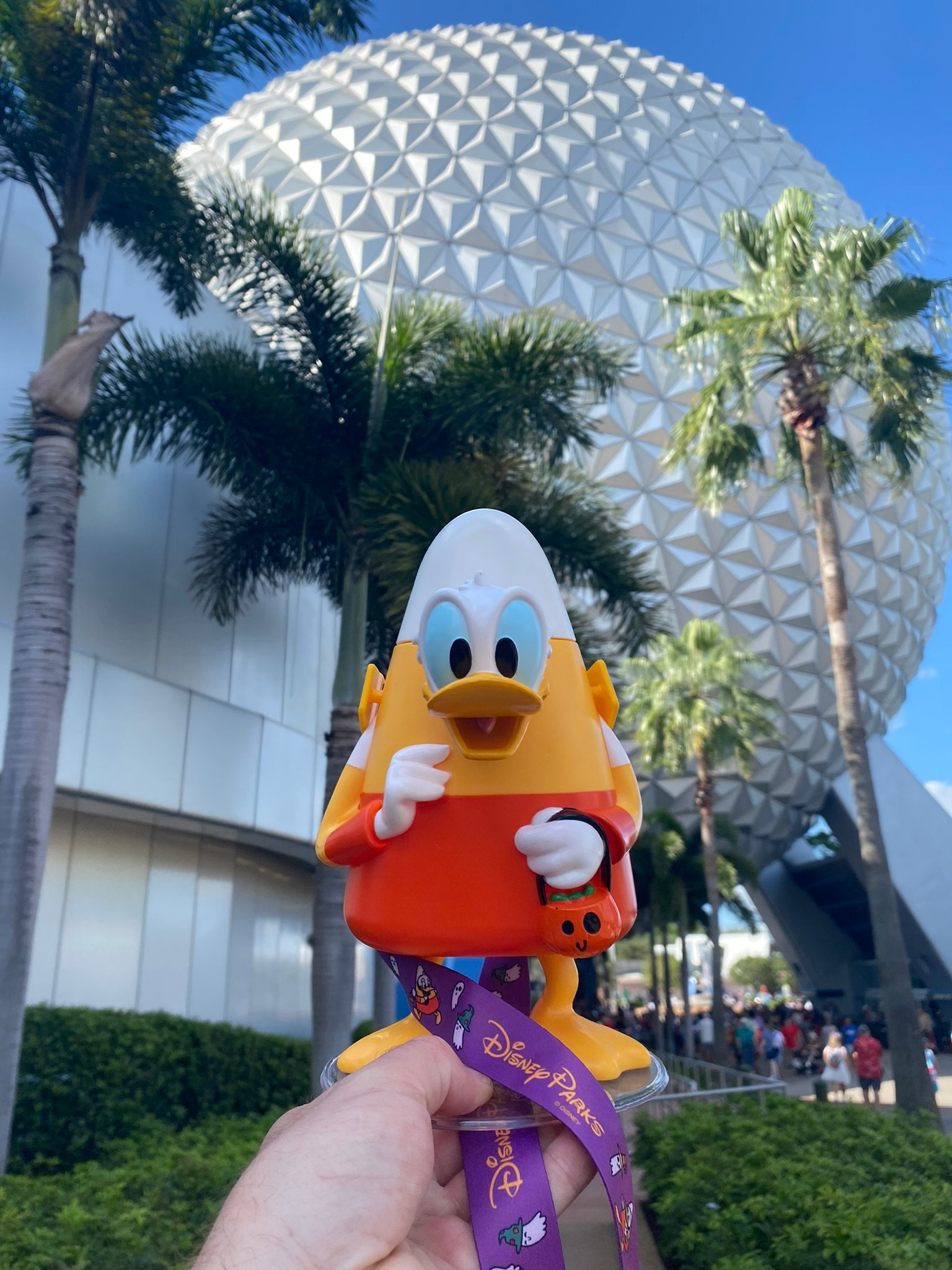 ドナルドキャンディーコーンシッパー 🔥 NEW Donald Duck Candy Corn Sipper FULL PRODUCT REVIEW