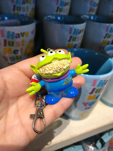リトルグリーンメンポップコーンバケット キーホルダー | Shop MA