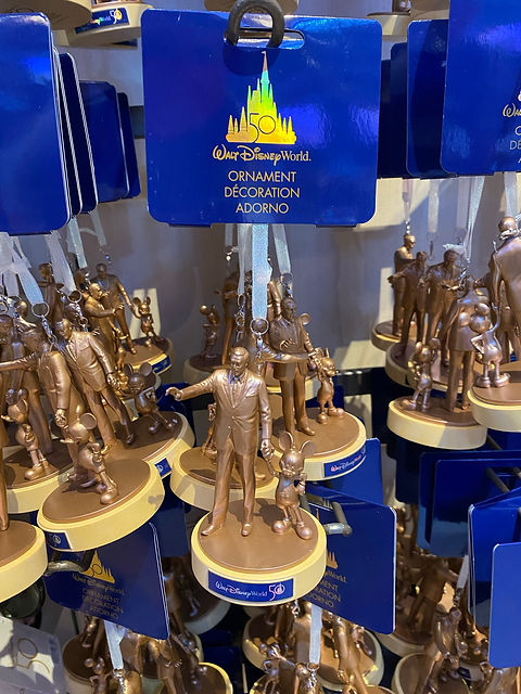 ディズニーワールド 50周年記念のスーツケース 「ウォルト・ディズニー