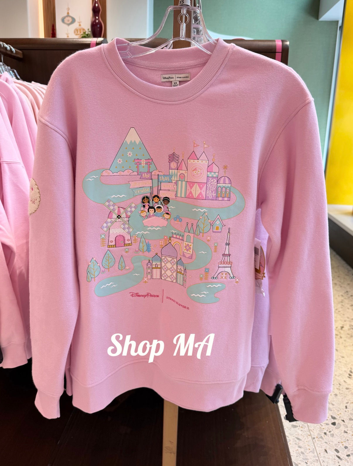 ストーニークローバーレーン　イッツアスモールワールド　トレーナー