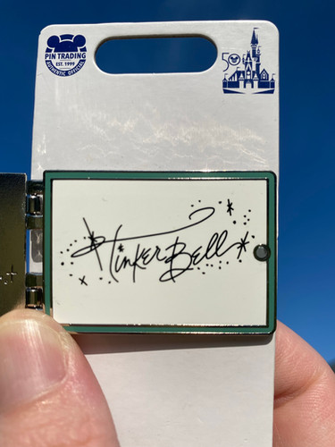 ウォルトディズニースタジオ勤続記念ティンカーベル ゴールドピンバッジ 25 ウォルトディズニースタジオ勤続記念ティンカーベル ゴールド