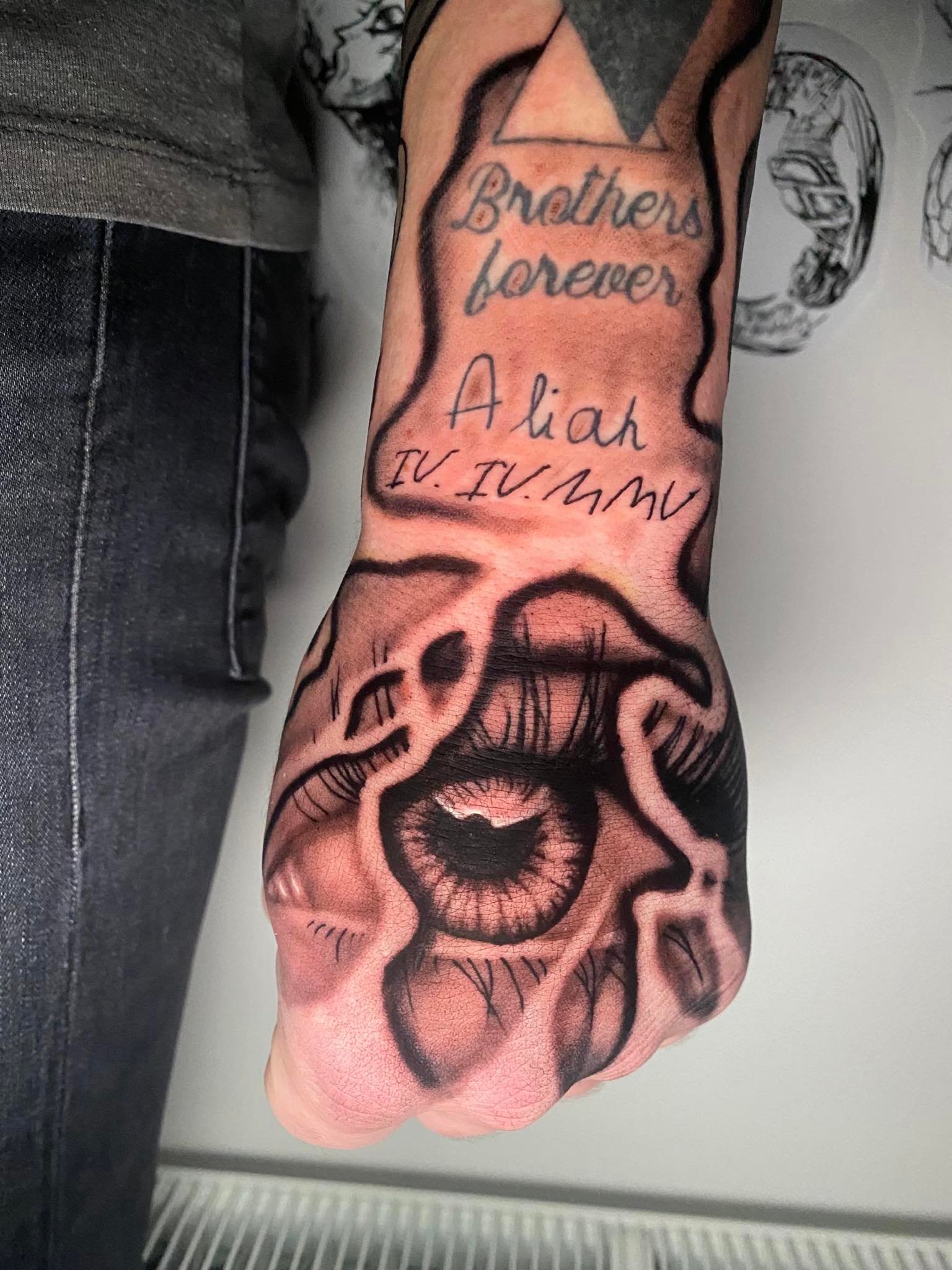 Black and Grey Realism — Forbidden Ink — foto 23