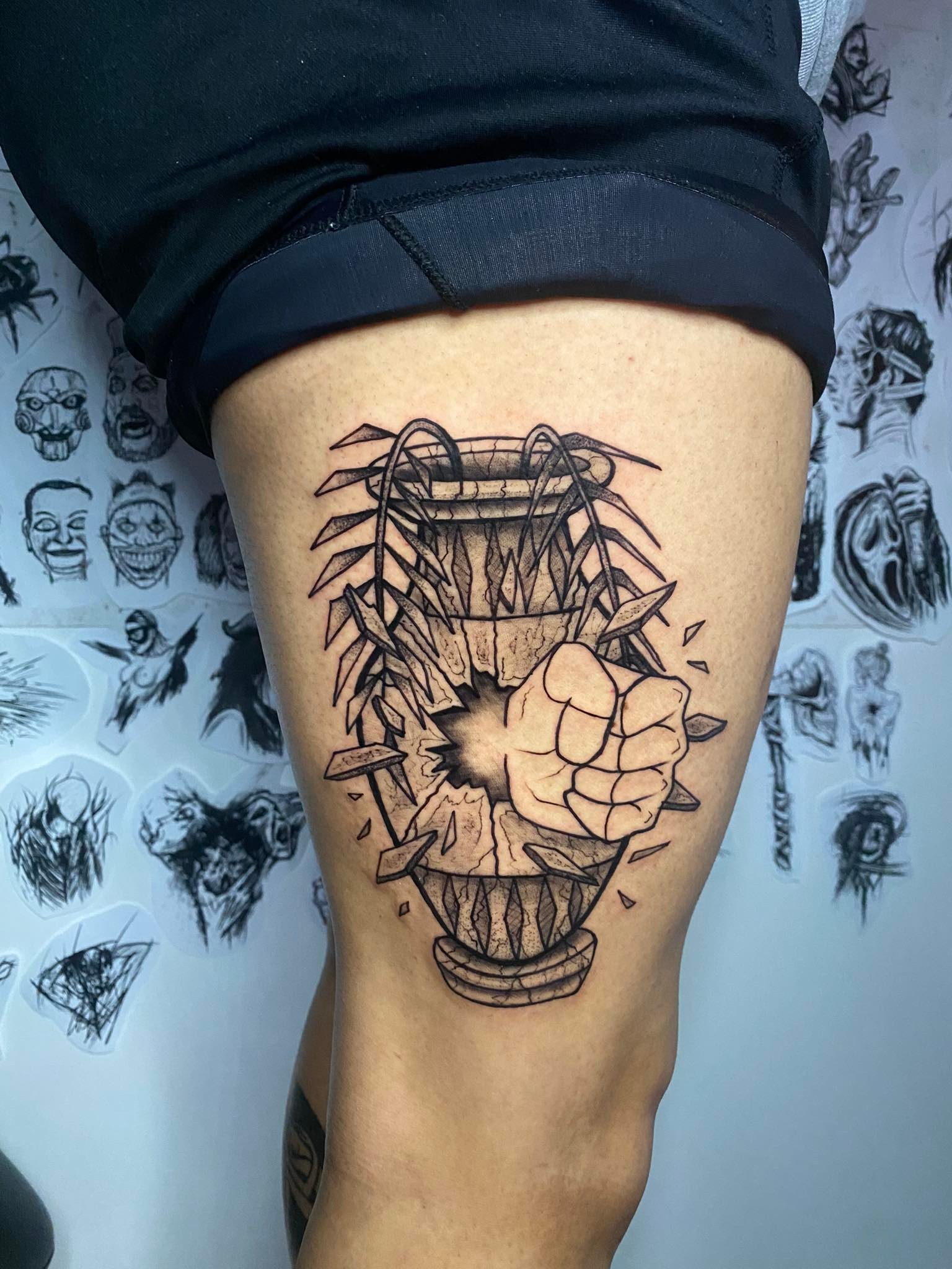 Custom Blackwork — Forbidden Ink — foto 60