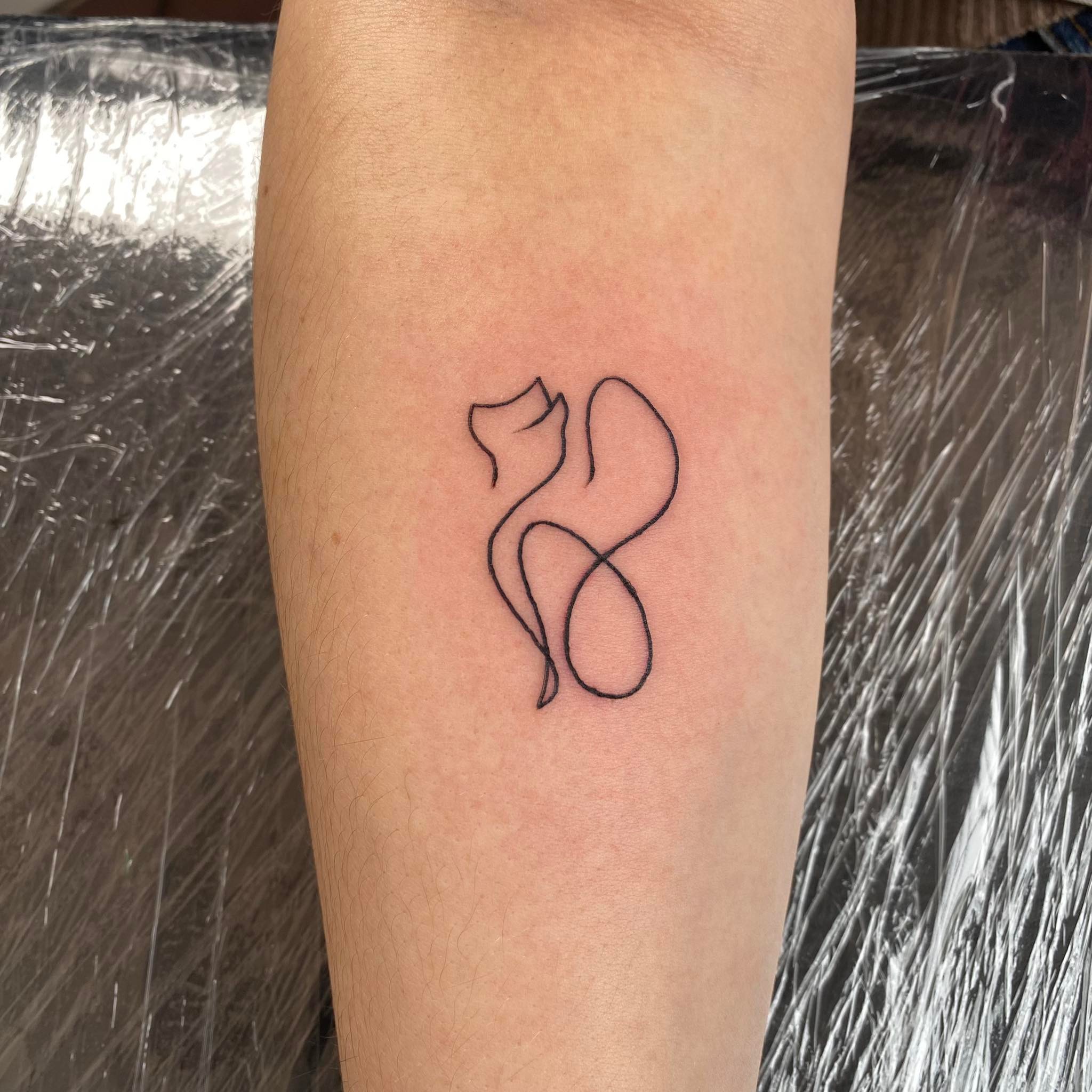 Fine Line Tattoo — Forbidden Ink — foto 18