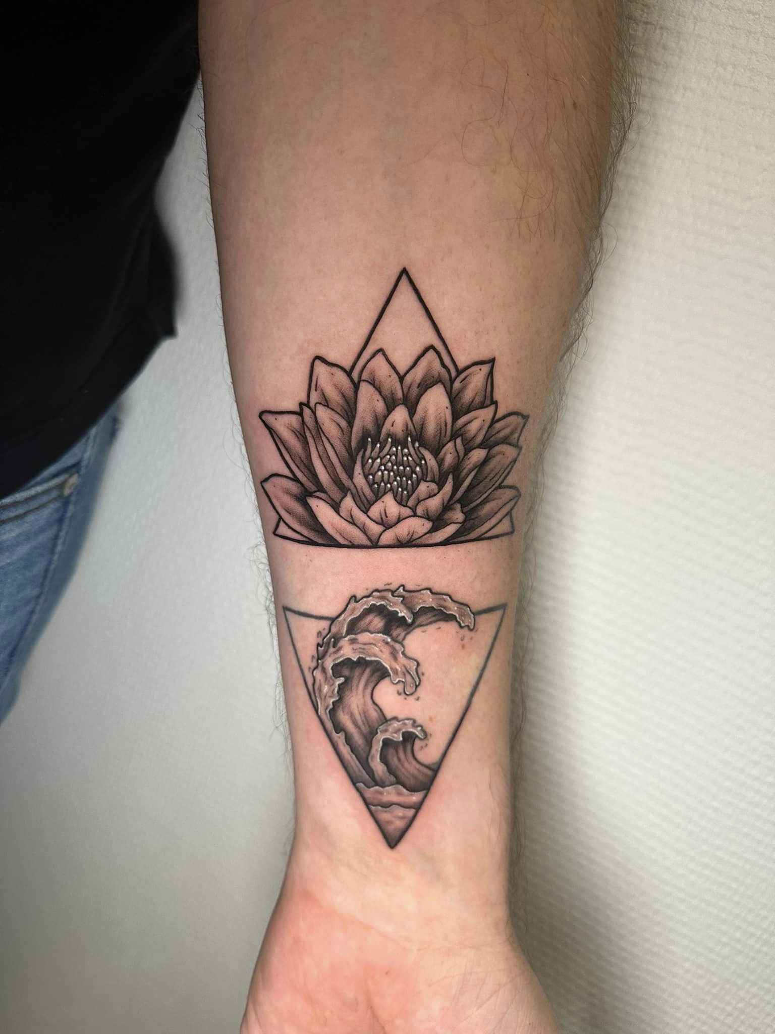 Custom Blackwork — Forbidden Ink — foto 91
