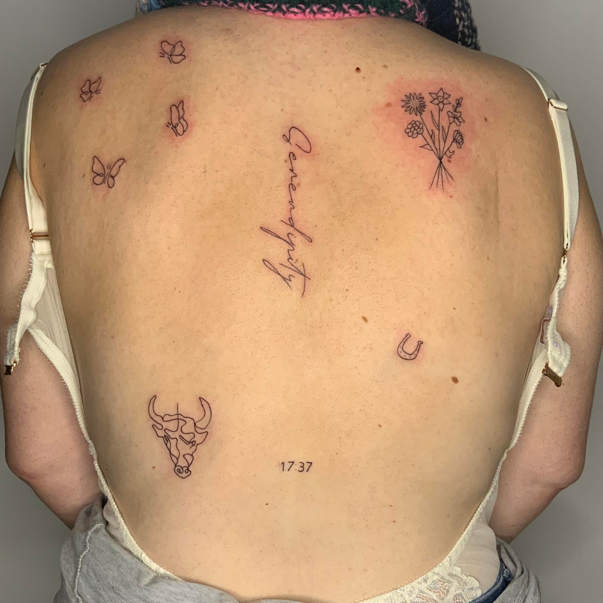 Fine Line Tattoo — Forbidden Ink — foto 16