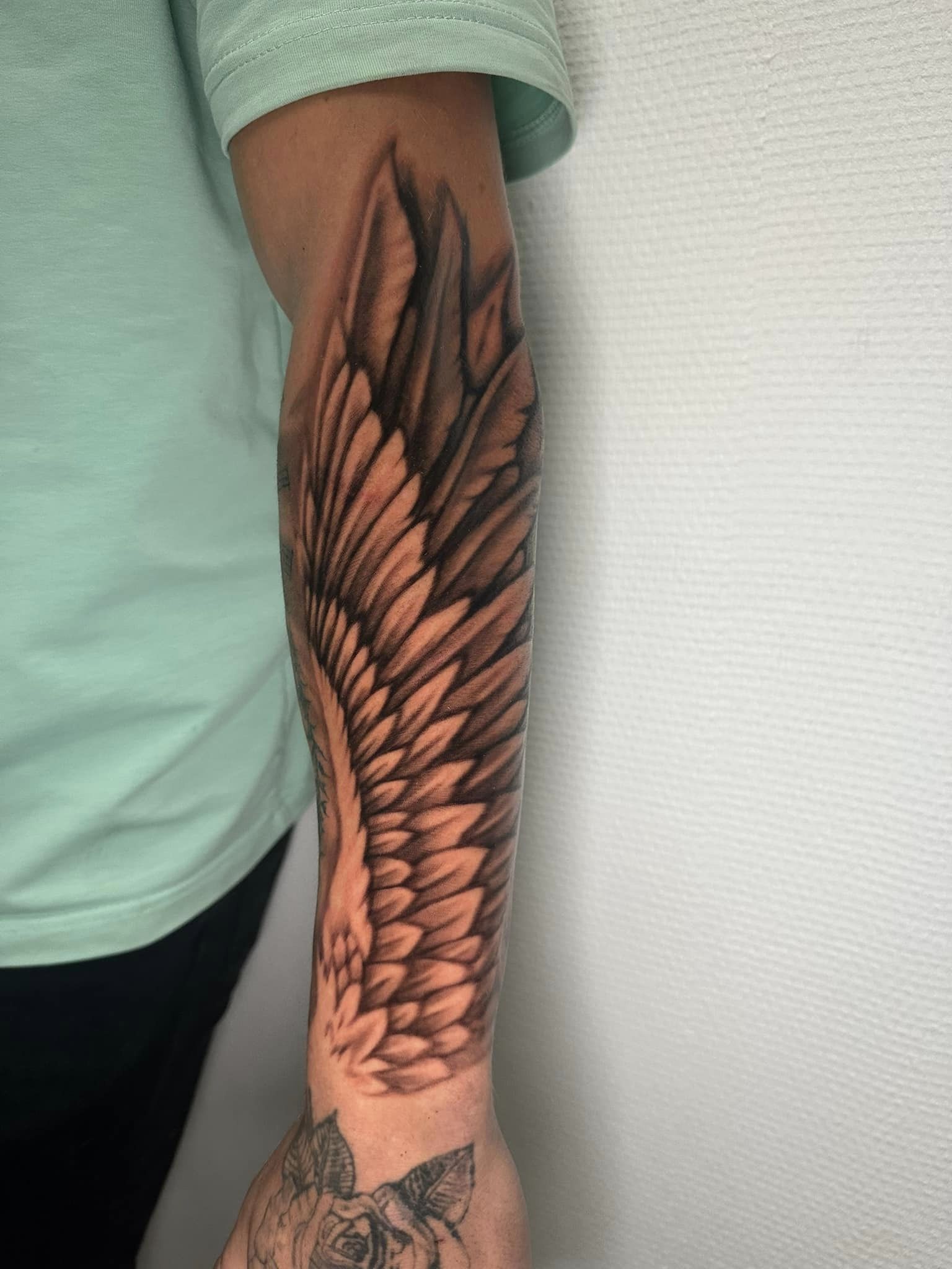 Black and Grey Realism — Forbidden Ink — foto 3