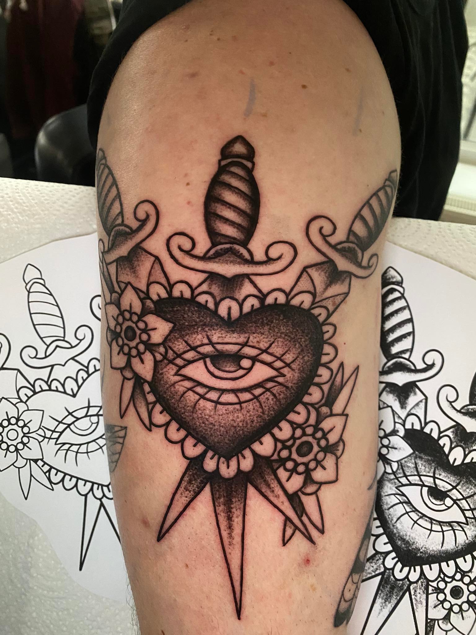 Custom Blackwork — Forbidden Ink — foto 13