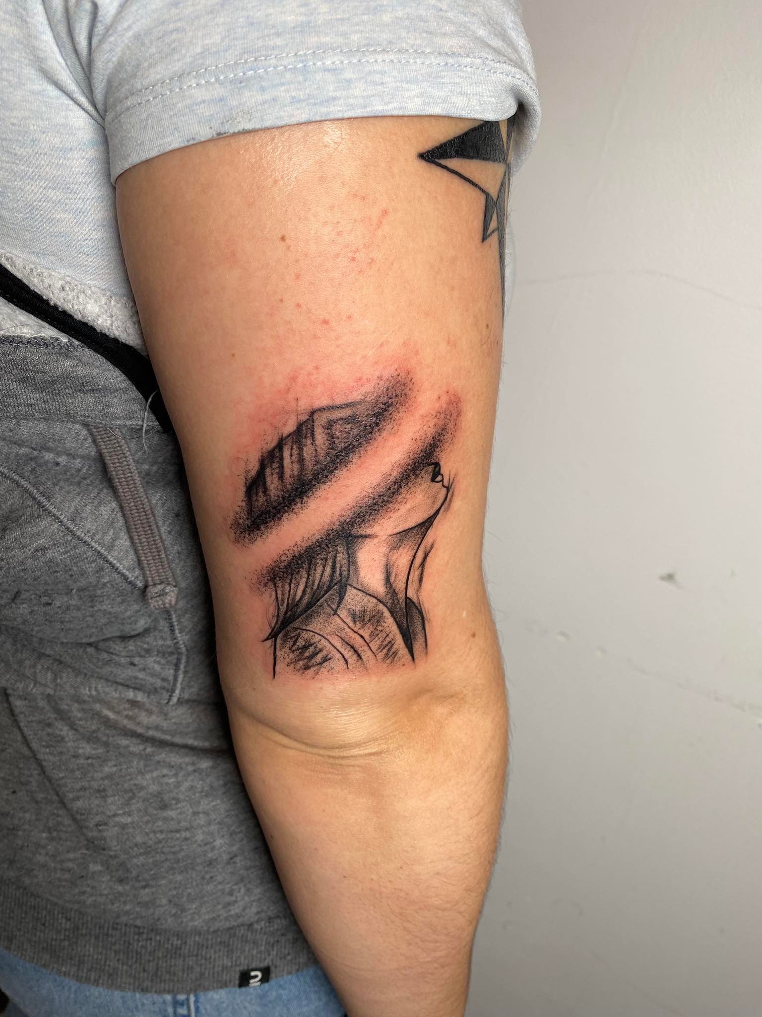 Custom Blackwork — Forbidden Ink — foto 34