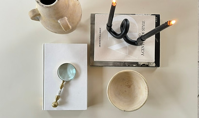 interior design coffe table styling