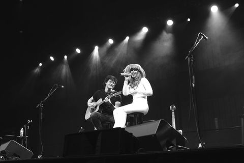 TAYLOR SANDERS PERFORMS JOLENE_edited.jpg