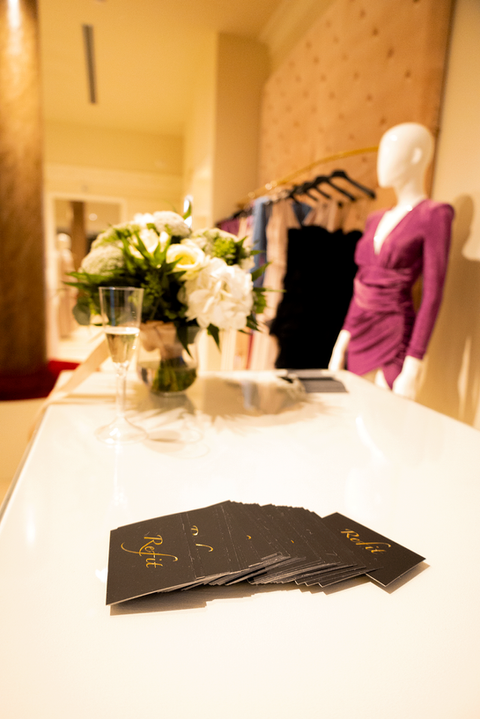 refit-italy-clothing-shop-evening-dresses-fashion-fashion-matino-lecce-woman-man-