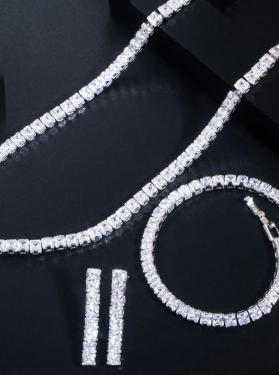 Thumbnail: Luxury Diamond Set