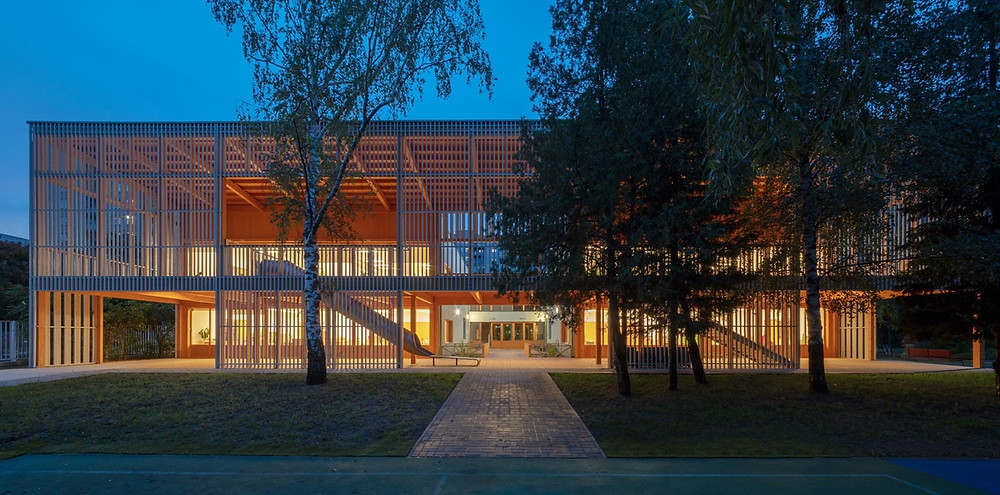 A Vizafogó óvoda az udvara felől. Fotó: Bujnovszky Tamás / Archikon