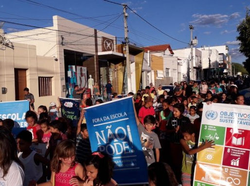 Semana do Bebê: Caminhada em Arcoverde festejou 30 anos da Convenção dos Direitos da Criança