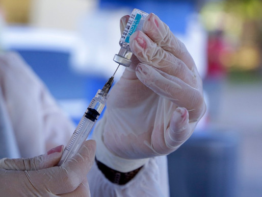 Vacina tem risco mínimo de não proteger mesmo com duas doses; especialistas explicam