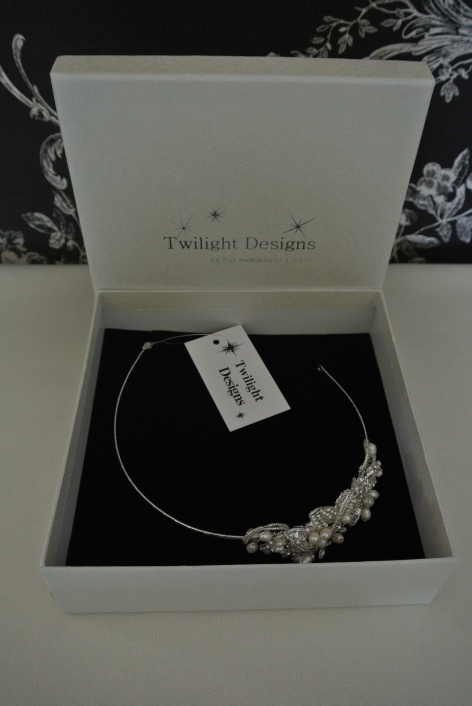 Thumbnail: Tiara HA011